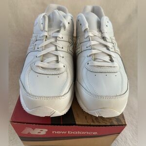 New Balance 410 Men’s White Leather Running Shoes Brand New in Box Size 8.5